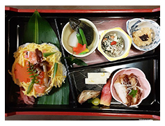 Seasonal lunch set: 3,000 yen (including tax)